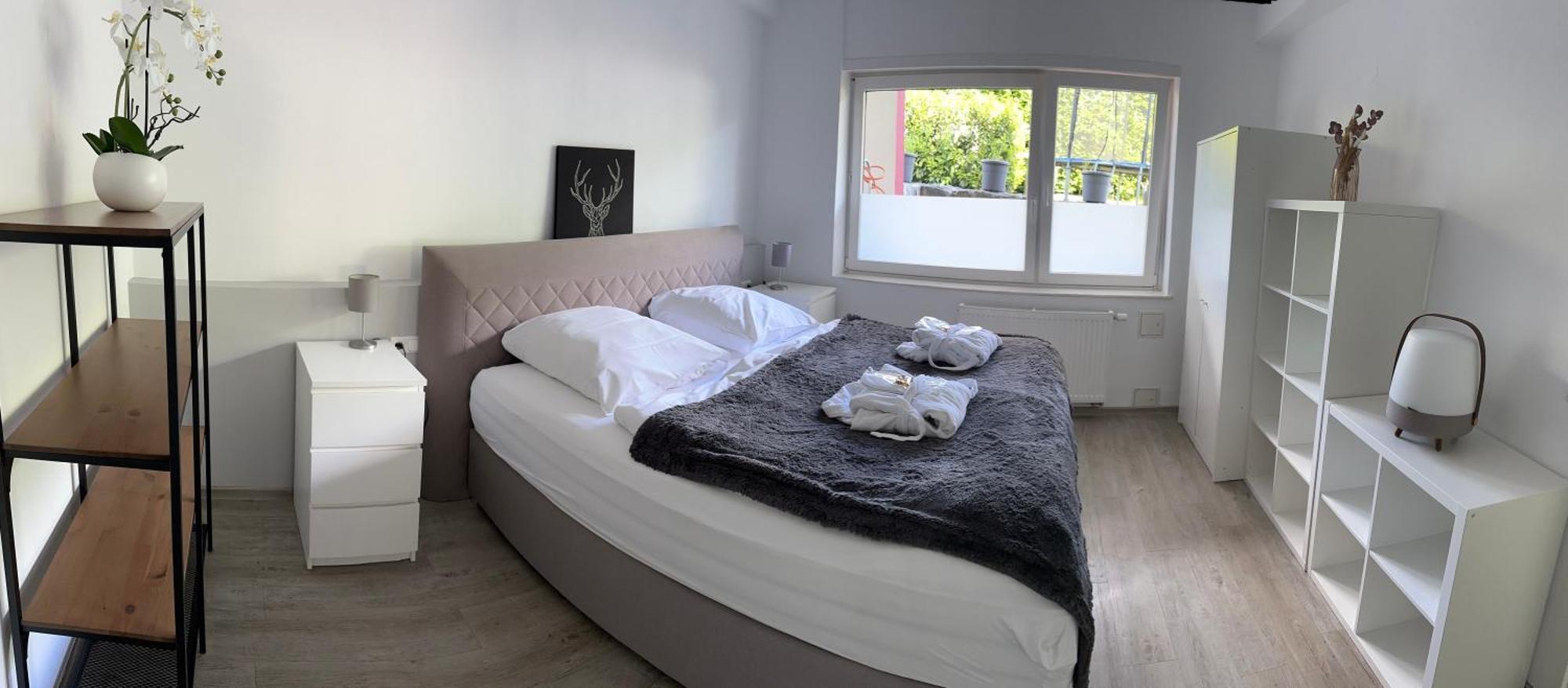 Ferienwohnung Schlossblick - 4 Sterne Sauna Pool Whirlpool Exklusiv Braunfels Eksteriør bilde
