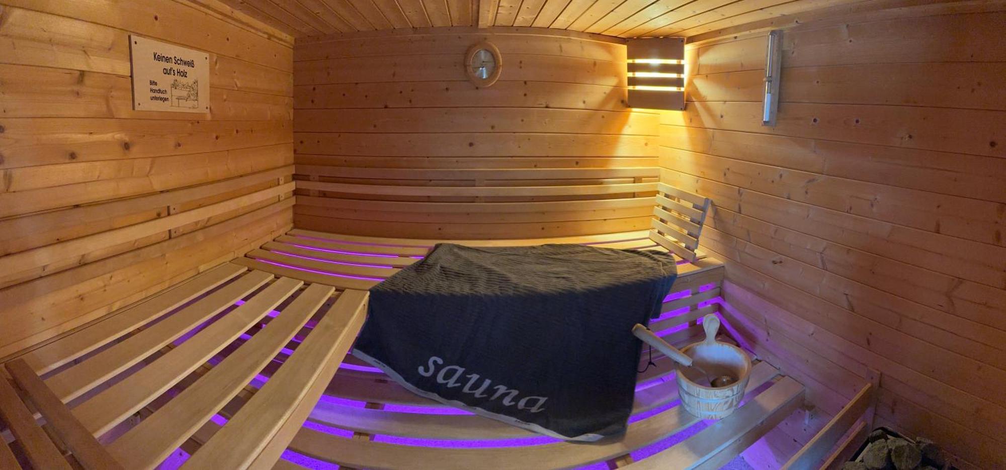 Ferienwohnung Schlossblick - 4 Sterne Sauna Pool Whirlpool Exklusiv Braunfels Eksteriør bilde