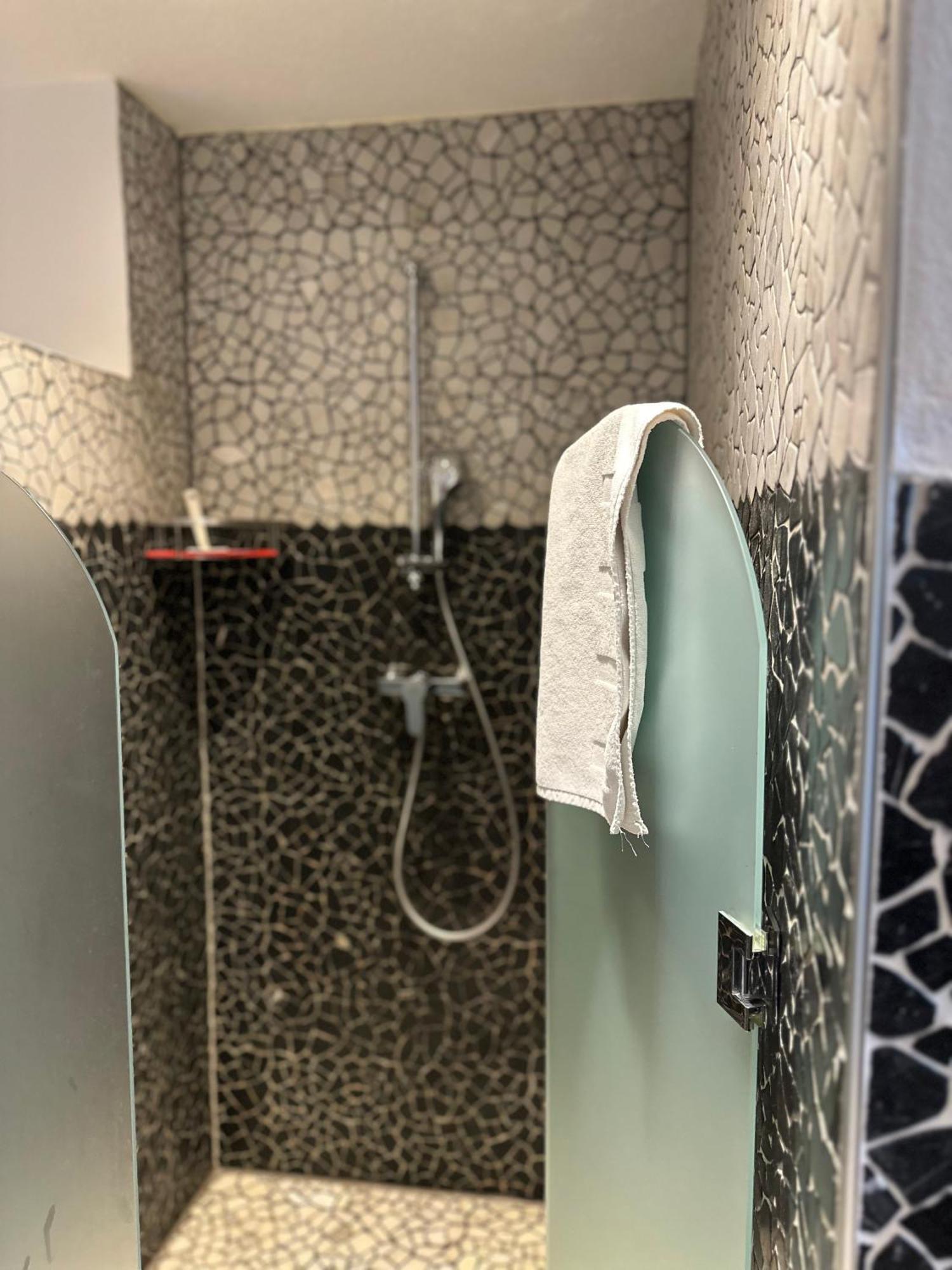 Ferienwohnung Schlossblick - 4 Sterne Sauna Pool Whirlpool Exklusiv Braunfels Eksteriør bilde
