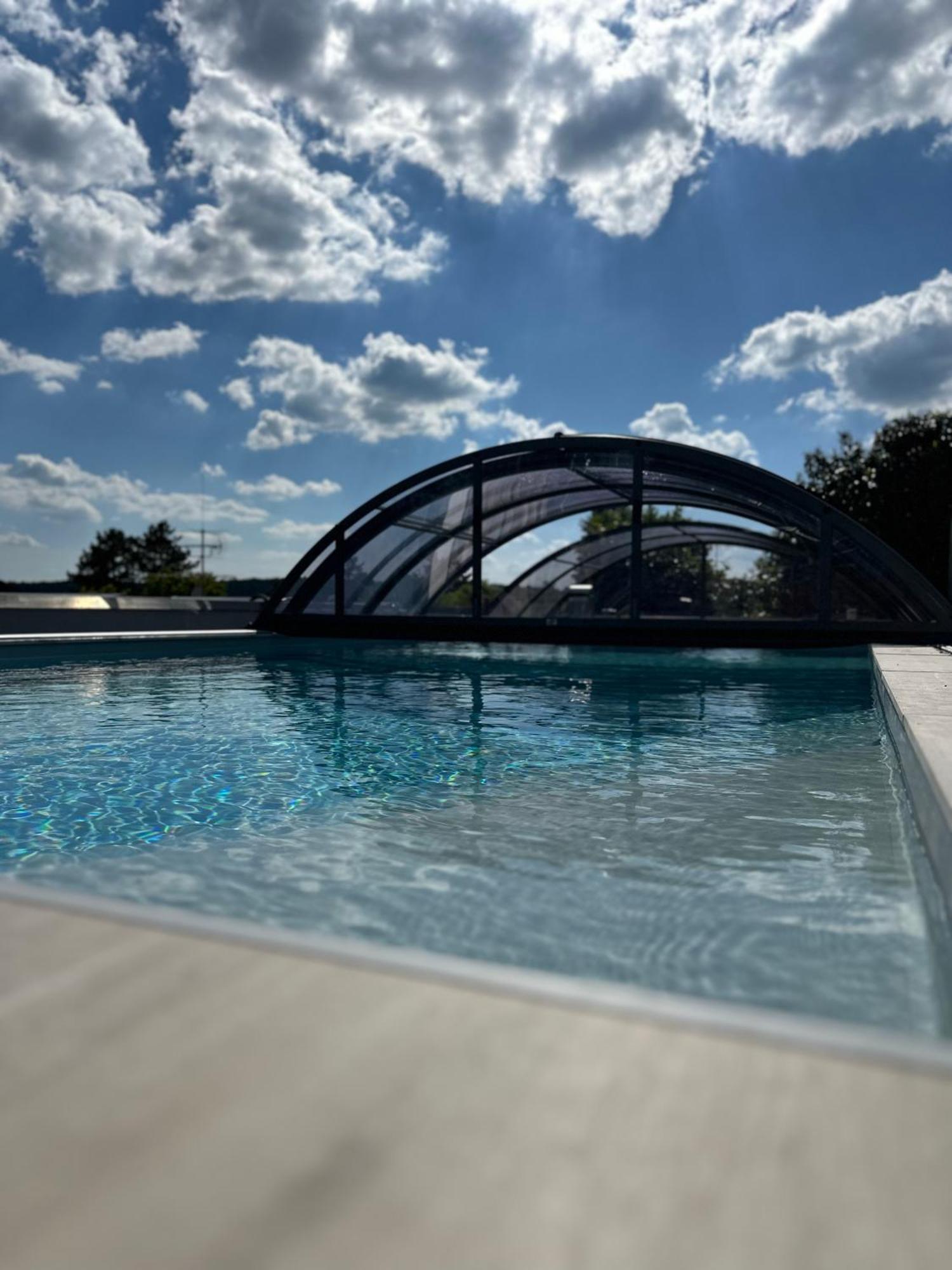 Ferienwohnung Schlossblick - 4 Sterne Sauna Pool Whirlpool Exklusiv Braunfels Eksteriør bilde