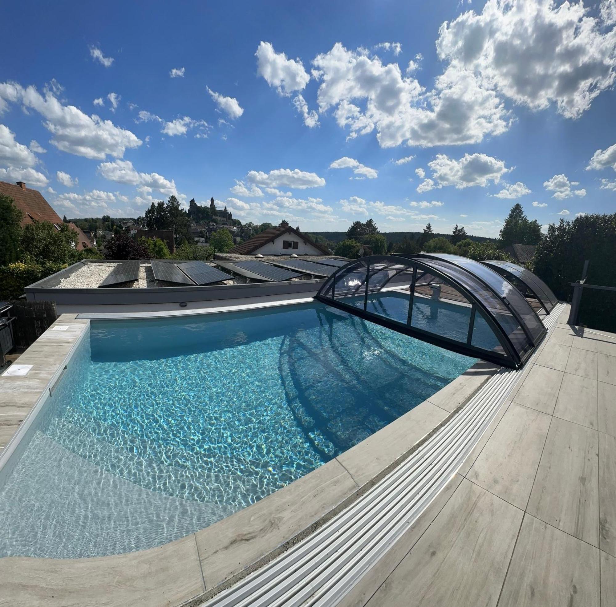 Ferienwohnung Schlossblick - 4 Sterne Sauna Pool Whirlpool Exklusiv Braunfels Eksteriør bilde