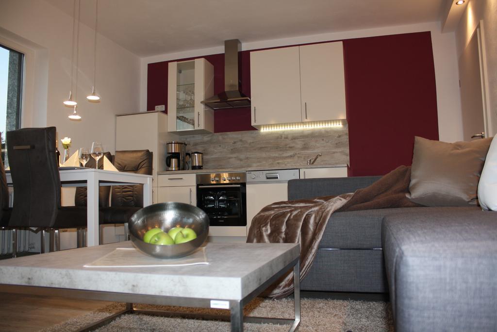 Ferienwohnung Schlossblick - 4 Sterne Sauna Pool Whirlpool Exklusiv Braunfels Eksteriør bilde